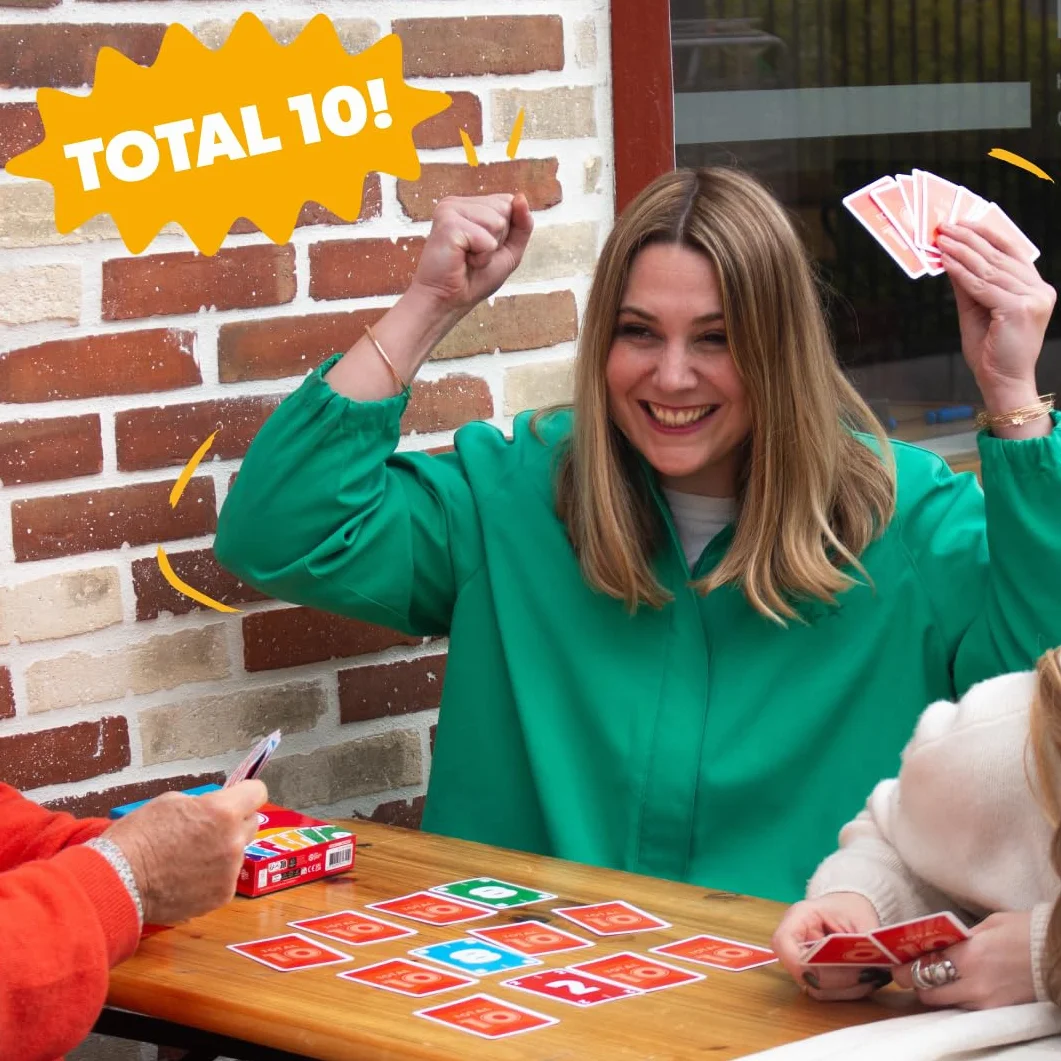 Jeu de Cartes Rami Total 10 - 2 à 8 Joueurs, Dès 8 Ans, Version Française