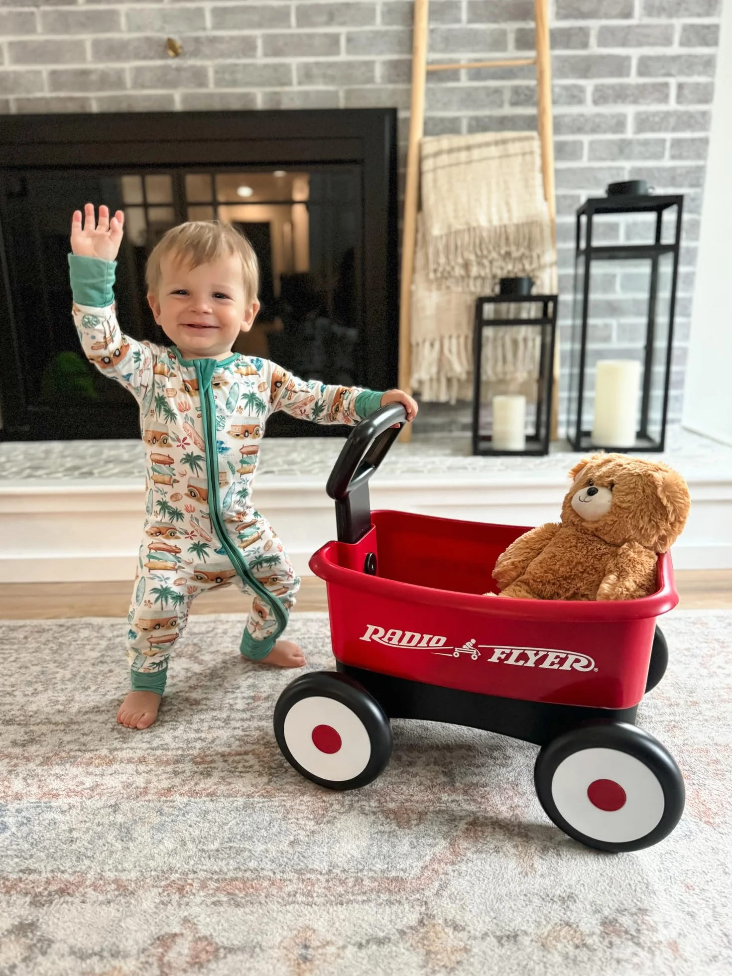 Radio Flyer Walker Wagon 2-en-1 Rouge Chariot de Marche à Pousser et à Tirer pour 1-4 Ans