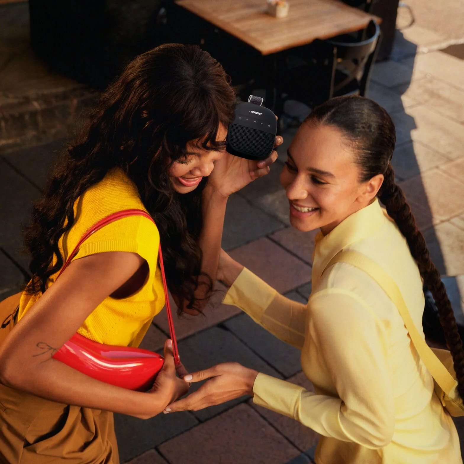 Bose SoundLink Micro (2e génération) Enceinte Portable sans Fil, étanche, 12h Autonomie, Noir