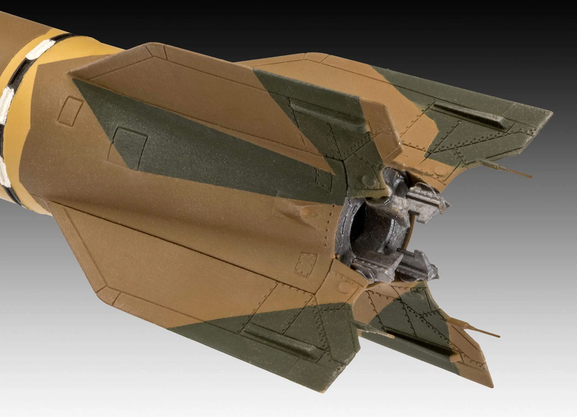 Maquette Missile Allemand V2/A2 avec Base de Lancement