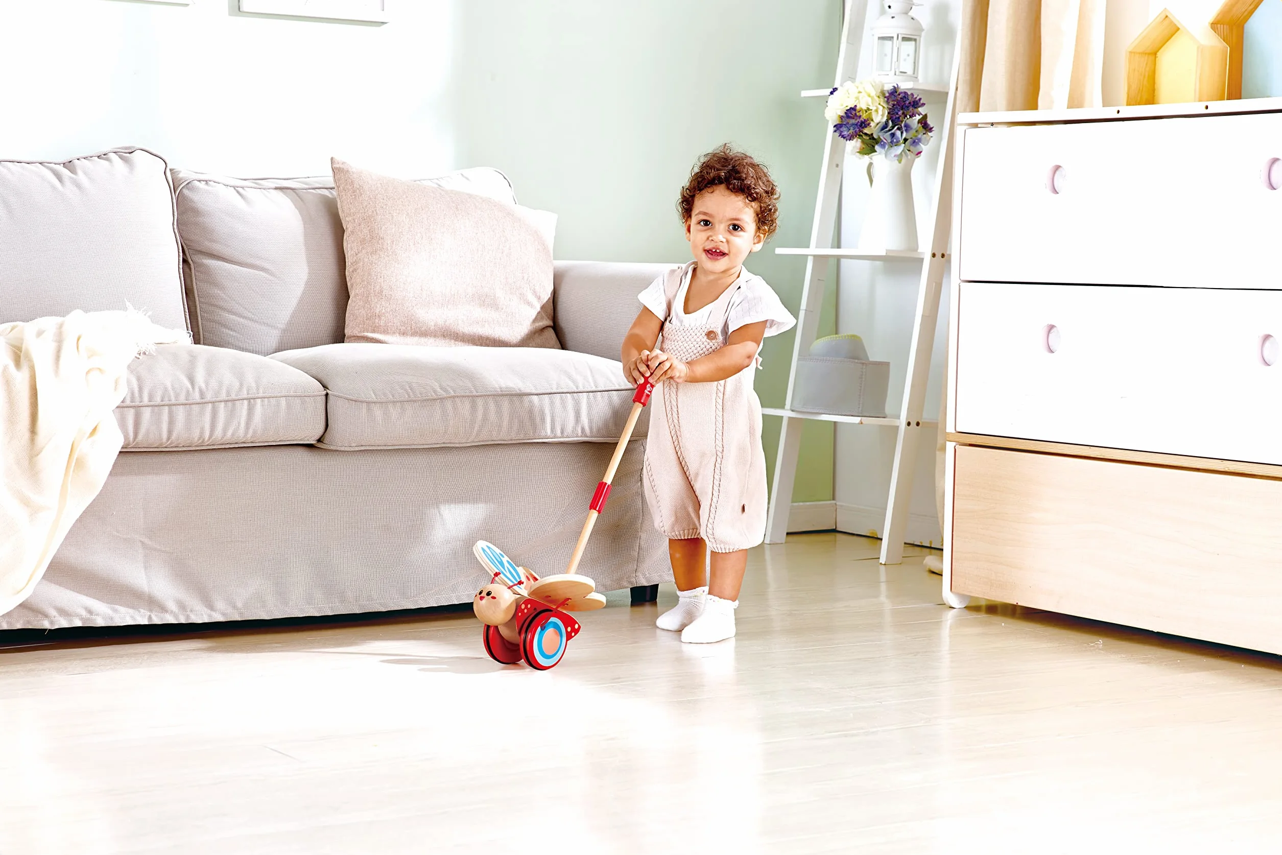 Hape Papillon Jouet en Bois Enfant 1 an et Plus - Jouet à Tirer, Bâton à Pousser