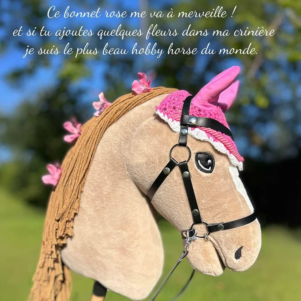 Hobby Horse Perlino Complet avec Filet, Mors, Rêne et Bonnet pour Enfants et Adolescents