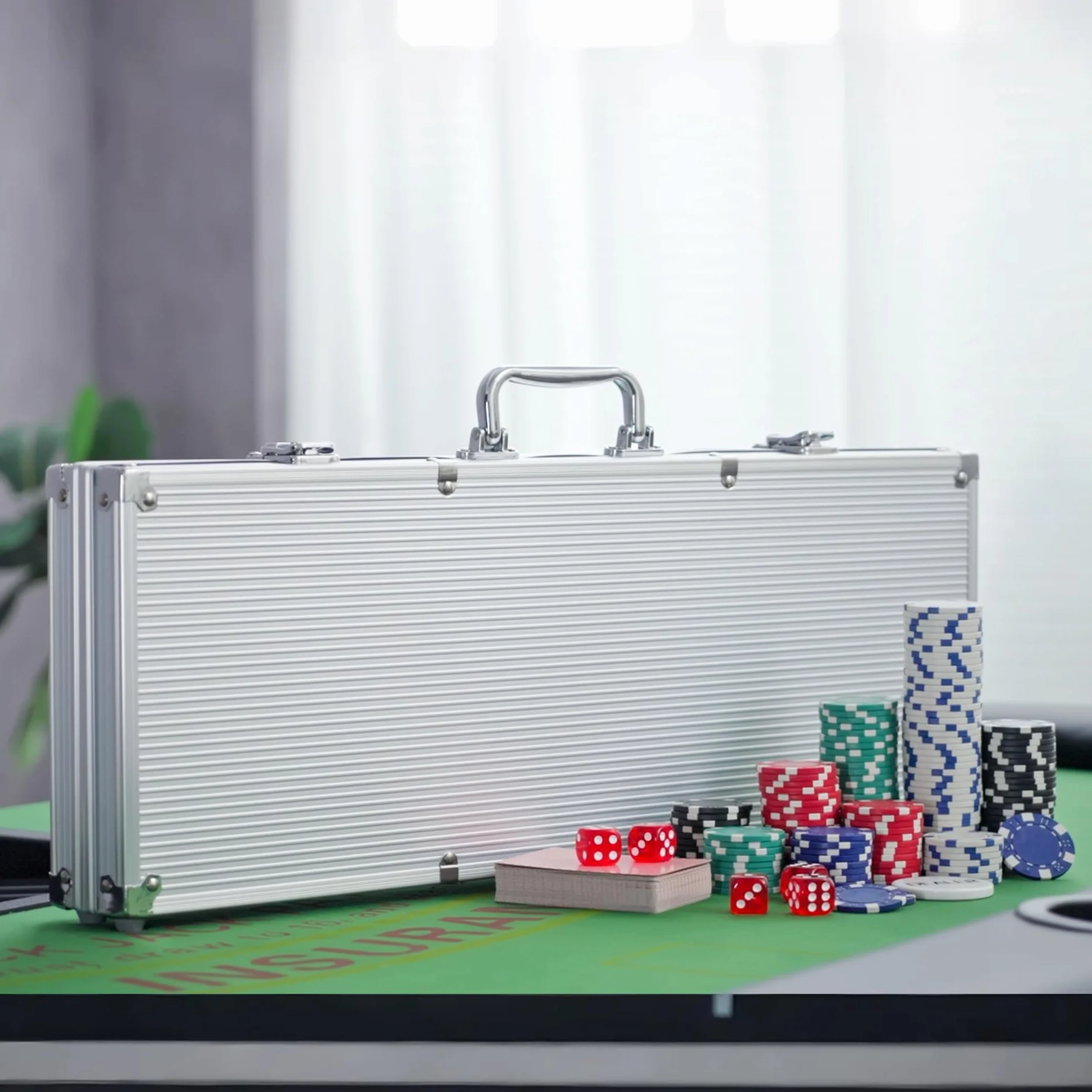 HOMCOM Mallette de Poker Coffret Complet 500 jetons 2 jeux de cartes 5 dés bouton dealer