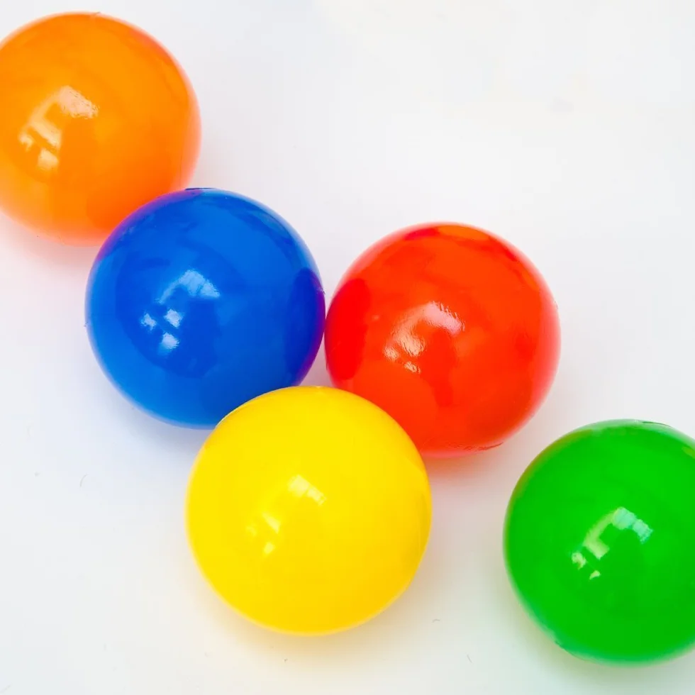 LittleTom 50 Balles Piscine Bébé - Boules Plastique sans BPA - Jeu Éveil Motricité Enfant - Accessoires Tente Parc
