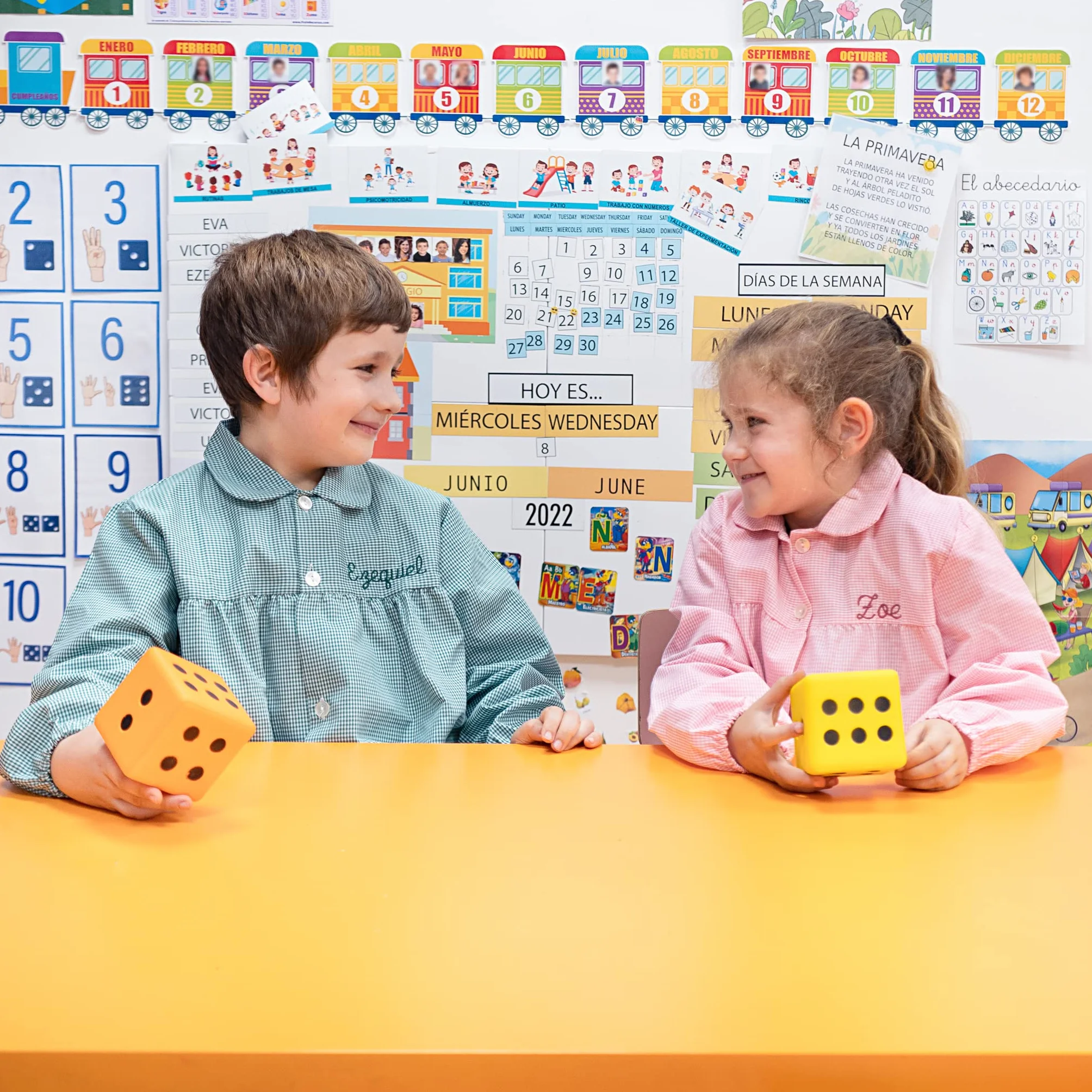 Blouse Écolier Personnalisée avec Nom pour Enfants à Carreaux 3-6 Ans