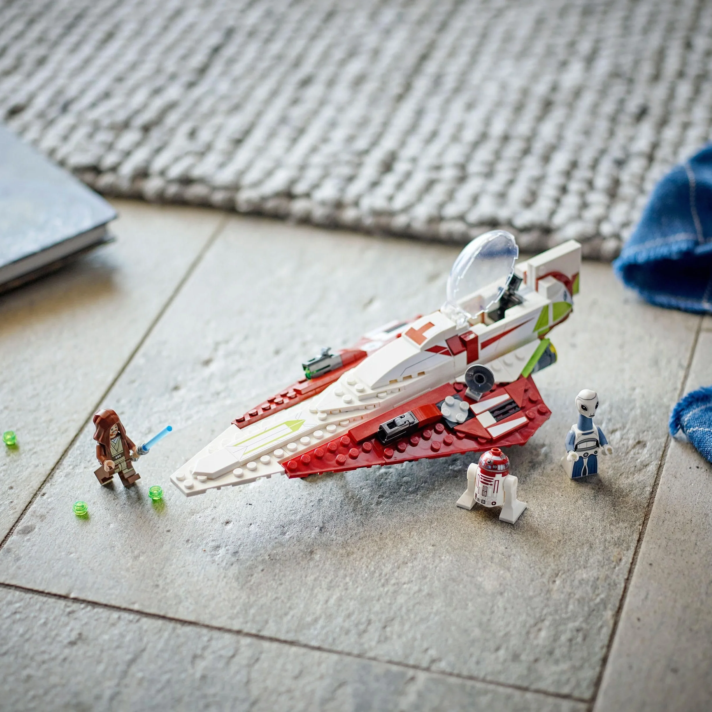 LEGO Star Wars 75333 Le Chasseur Jedi d’Obi-Wan Kenobi avec Minifigurine Taun We et Sabre Laser