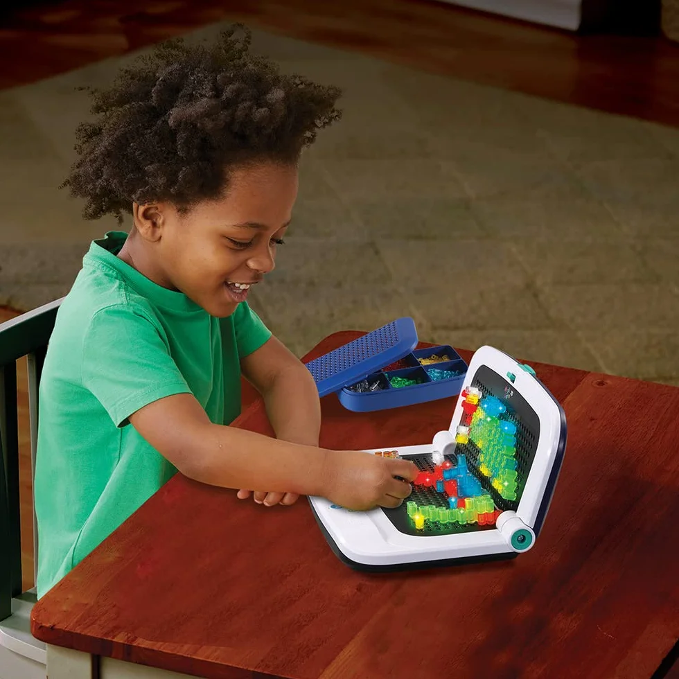 VTech Magic Lights 3D Atelier Créatif Enfant Tableaux Lumineux 2D 3D Jeu Éducatif Cadeau 5 Ans
