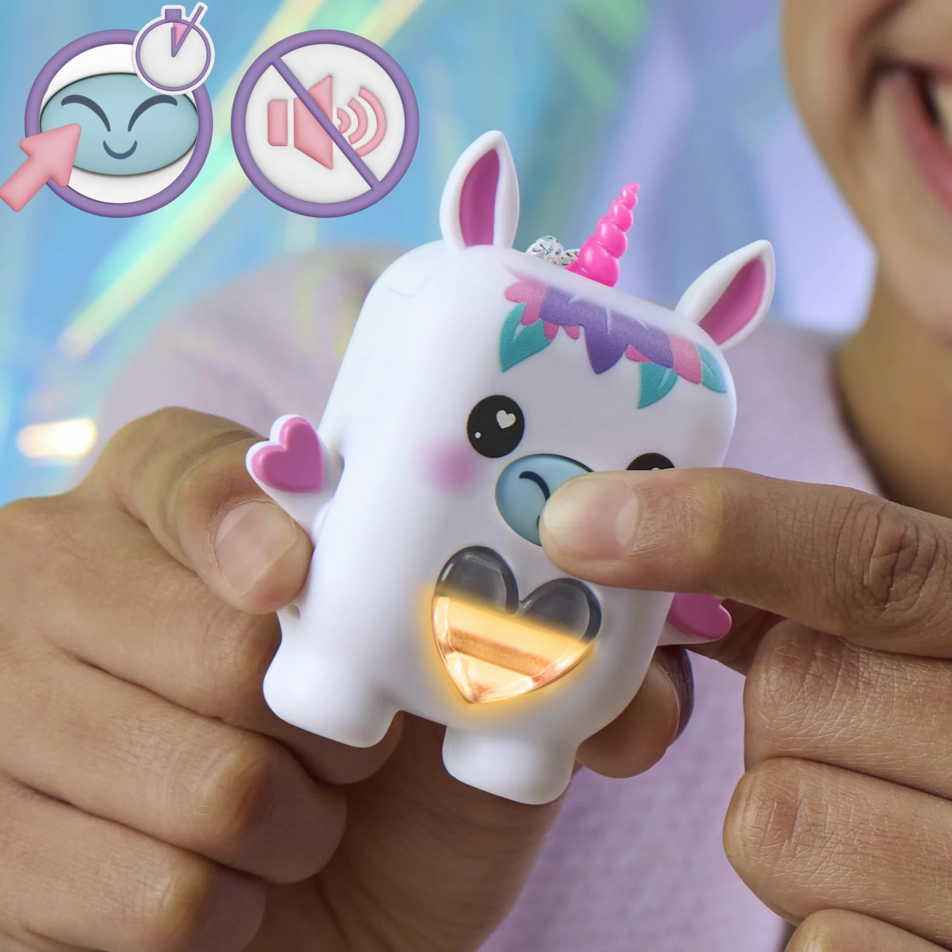 Hasbro Nano-Mals Meadowmist la Licorne Compagnon électronique Blanc