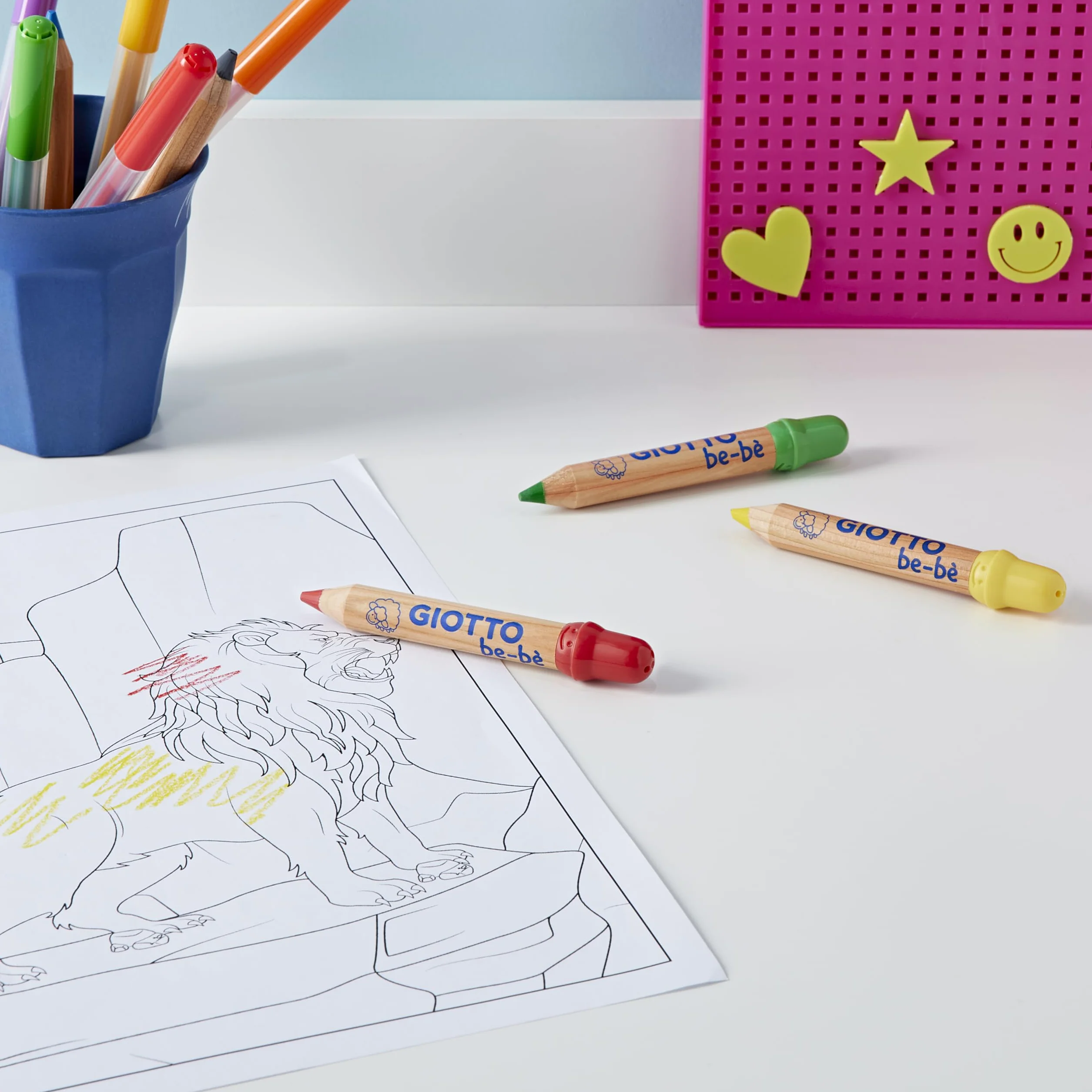 Etui 12 maxi crayons GIOTTO be-bè + taille-crayon