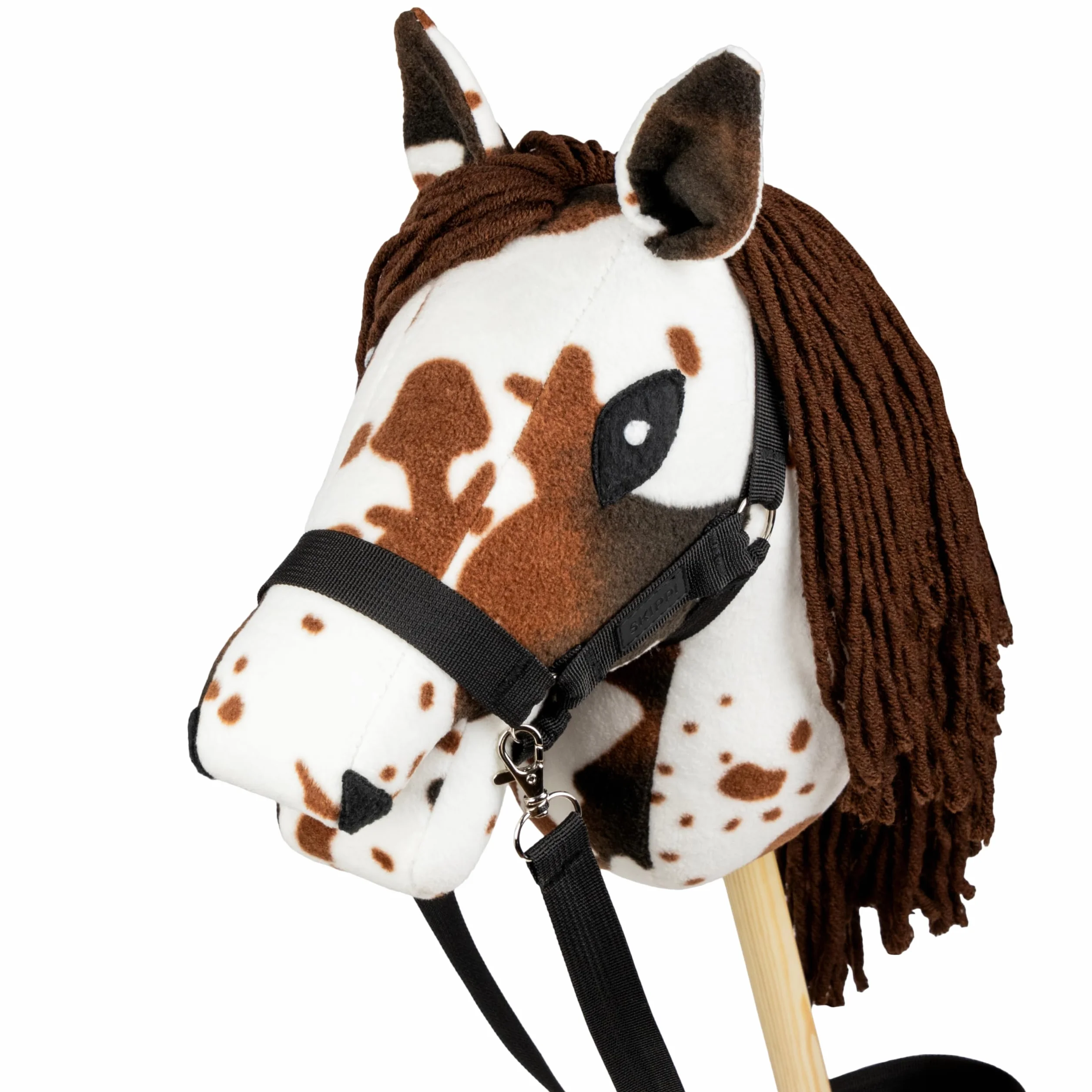 SKIPPI Hobby Horse Pie Alezan, Licol et Rênes Inclus, Cheval Bâton A5, Tacheté Blanc à Taches Brunes