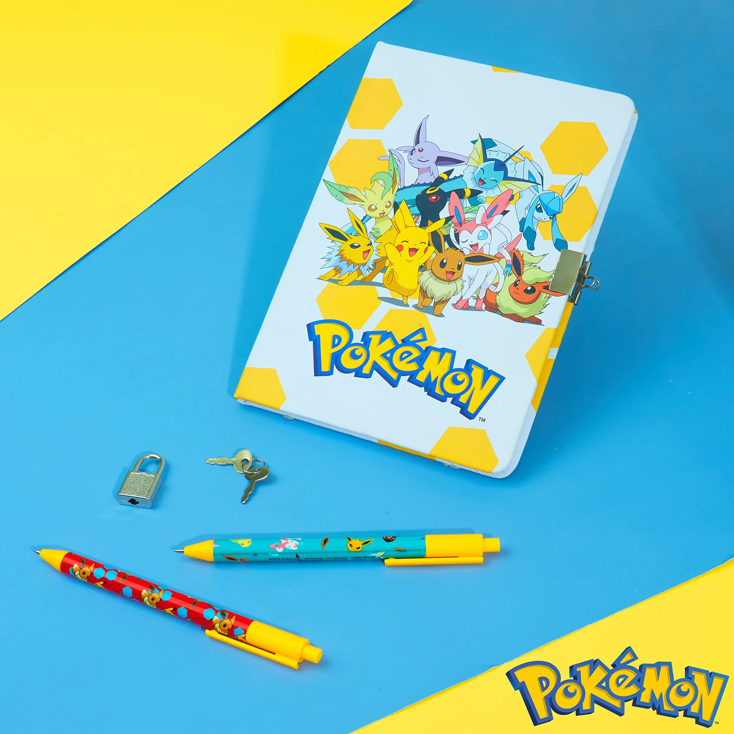 Pokémon Ensemble de Fournitures de Papeterie – Journal Avec Cadenas, Carnet, Trousse, Stylos Jaune/Blanc