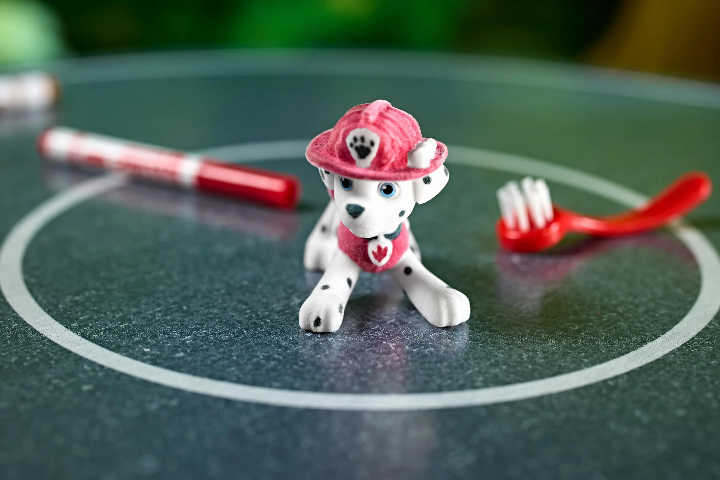 CRAYOLA Washimals Pat' Patrouille Kit Activité 5 bébés Animaux 8 Feutres Lavables Baignoire Douche Petite Brosse Jeu Enfants 3 Ans