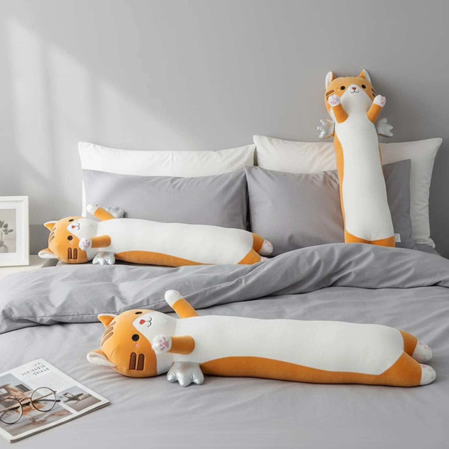 Kekeso Oreiller Peluche Chat Long 60cm Coussin Corps Mignon avec Ailes Kawaii Douce Câliner Cadeau Enfants Jaune