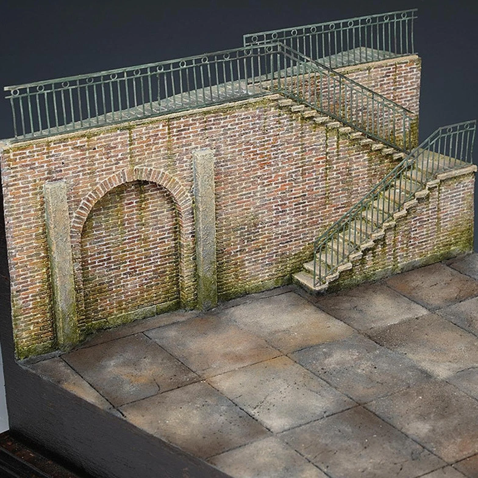 MagiDeal 1/35 Kit de Modèle de Construction d'Usine en Bois et Mousse, Diorama d'Architecture