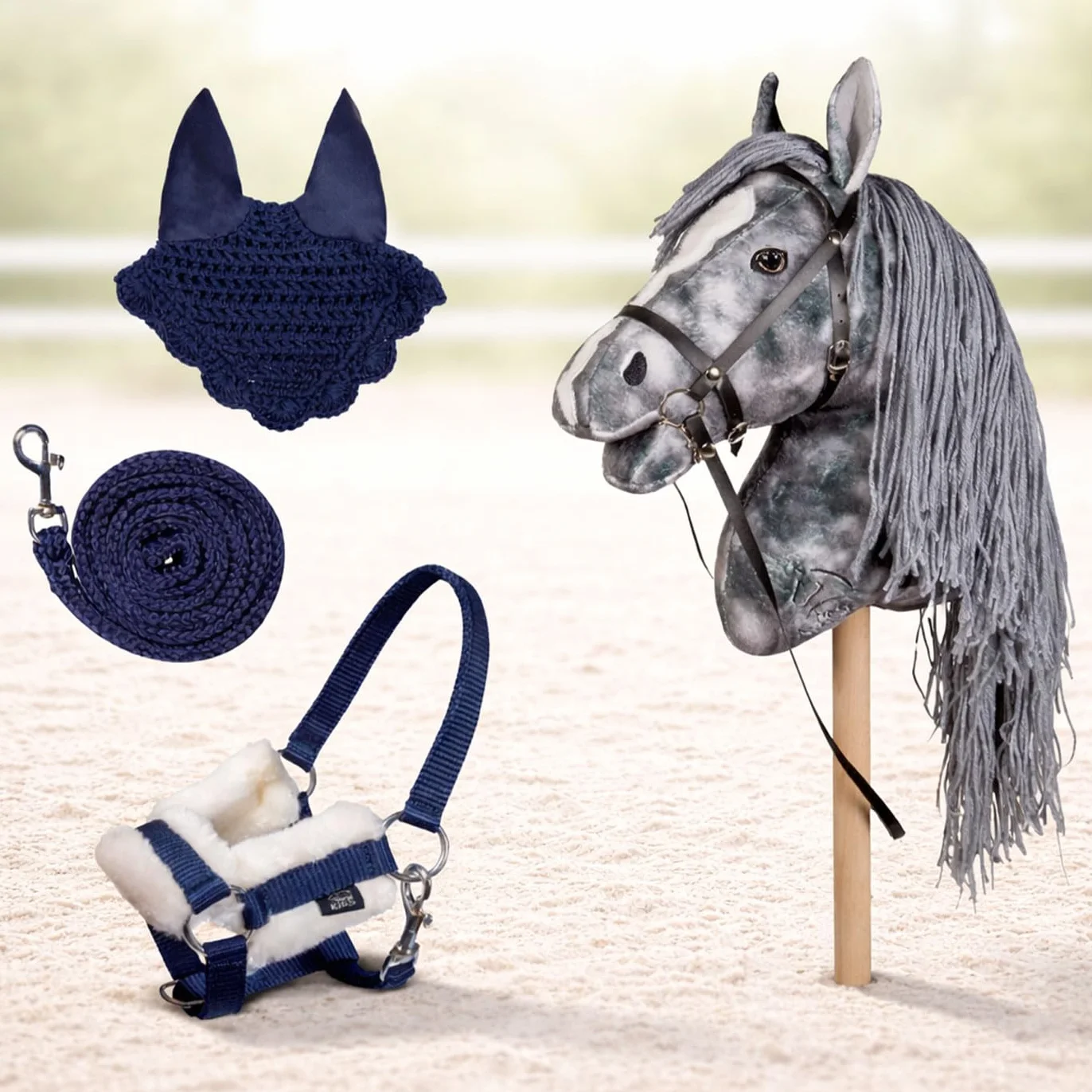 HKM HC Hobby Horse Clara Ensemble cheval gris marbré avec bonnet anti-mouches et licol tricot
