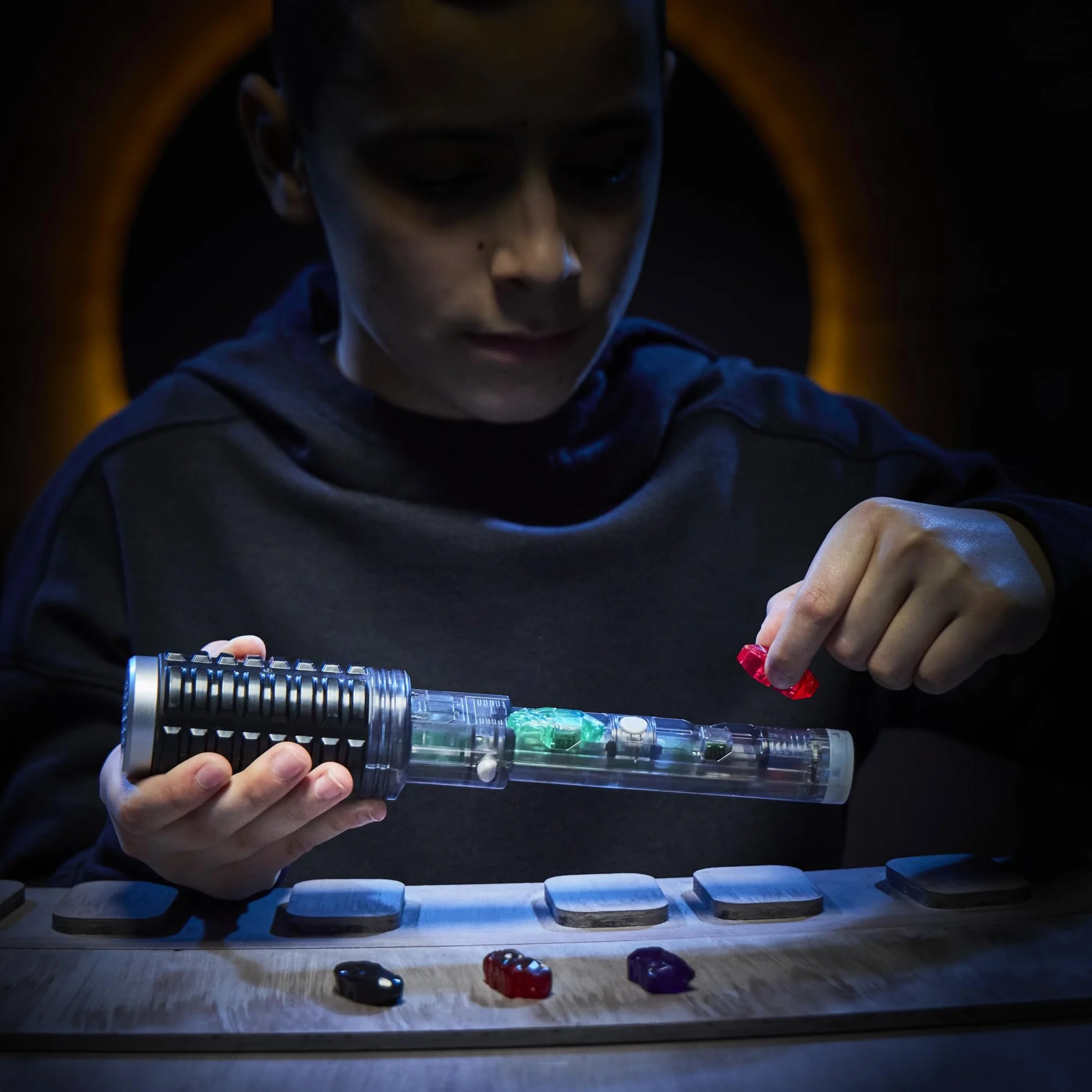 Sabre Laser Star Wars Cristal Kyber 7 Couleurs 10 Cristaux 50 Combinaisons Sons Lumières Jouet Enfant 4 Ans