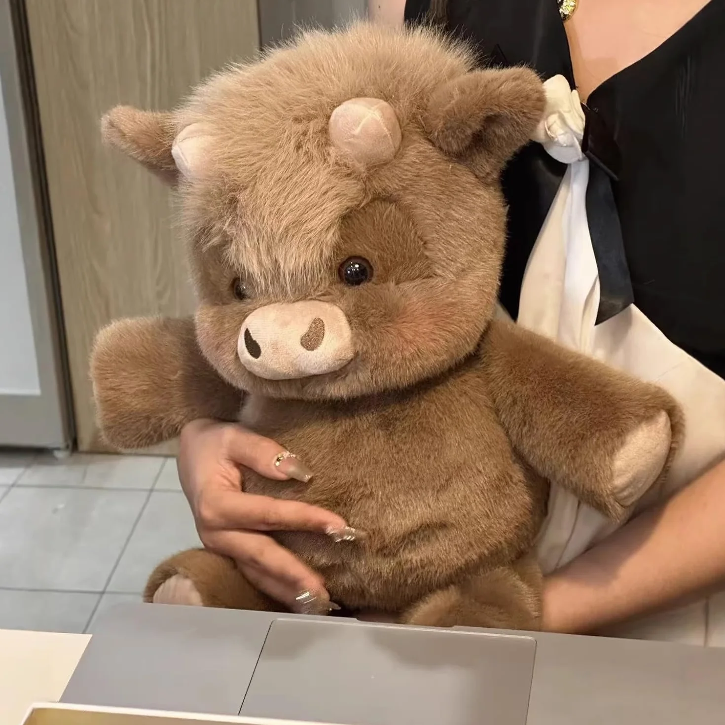 Peluche Vache Qui Court 45 cm - Doudou Vache Interactive en Peluche Douce, Animal Qui Bouge pour Soulager Le Stress