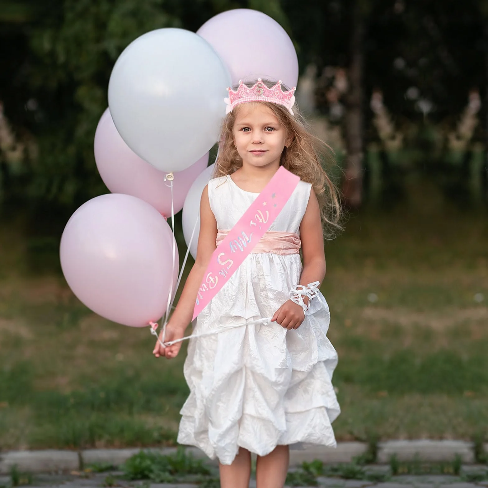 Couronne Anniversaire Fille avec Perles Roses et Écharpe, Ceinture Réglable, Bandeau Princesse