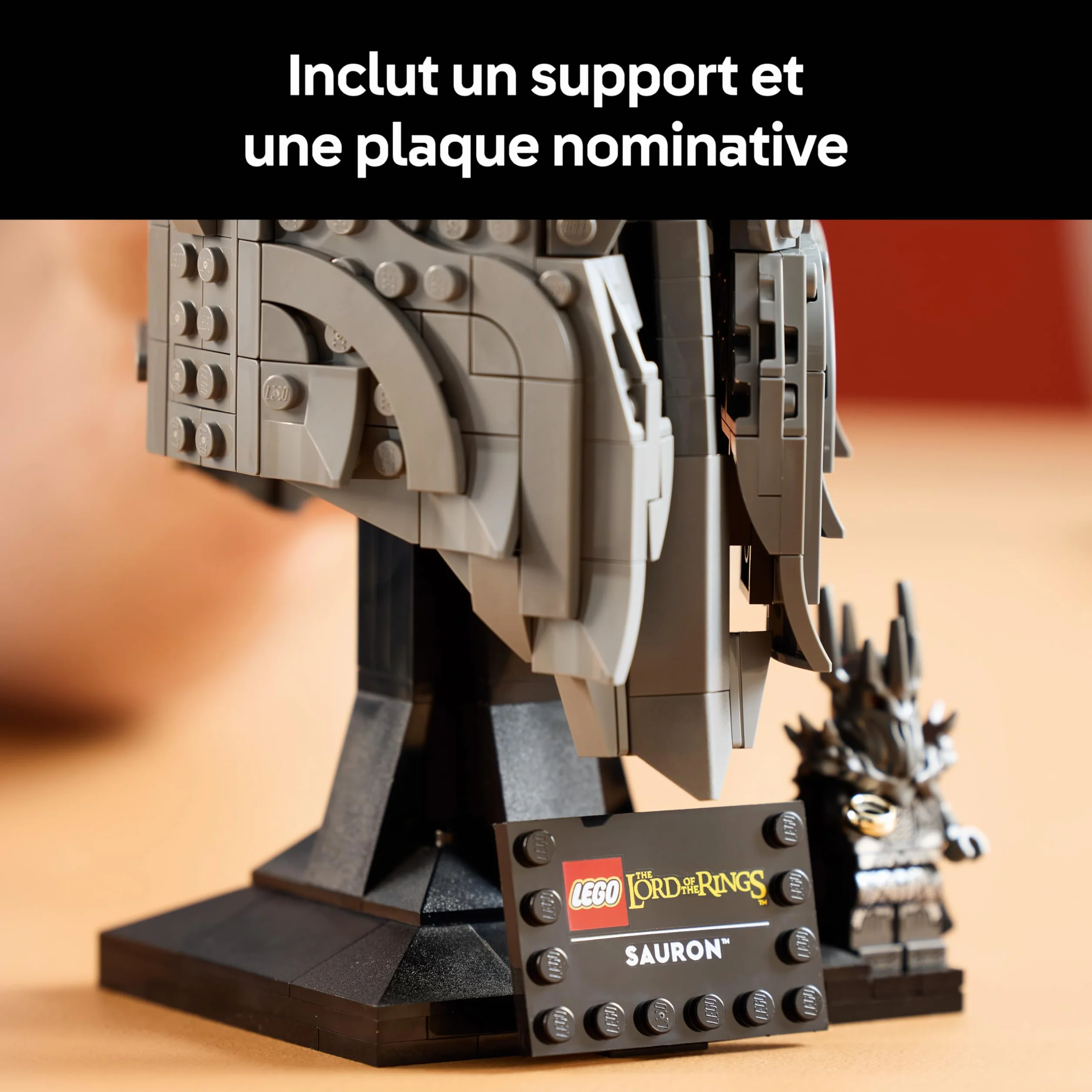 LEGO Icons Le Seigneur des Anneaux Le Casque de Sauron Maquette Adulte Décoration Anneau Unique Minifigurine Collector
