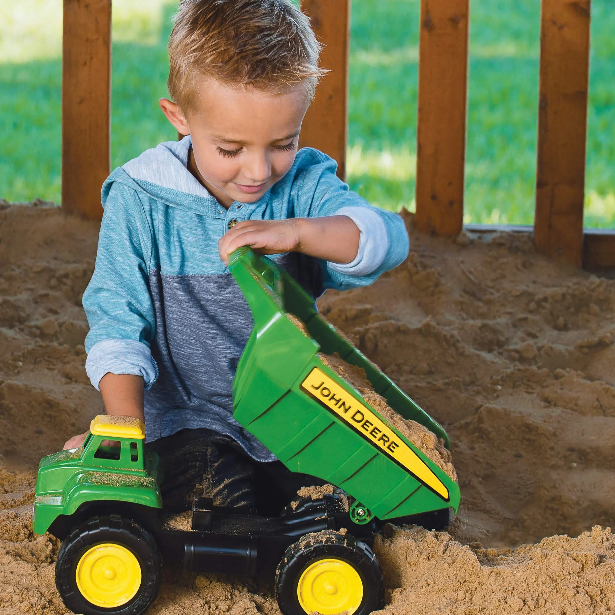 John Deere 736 Big Scoop Dump Truck, Green