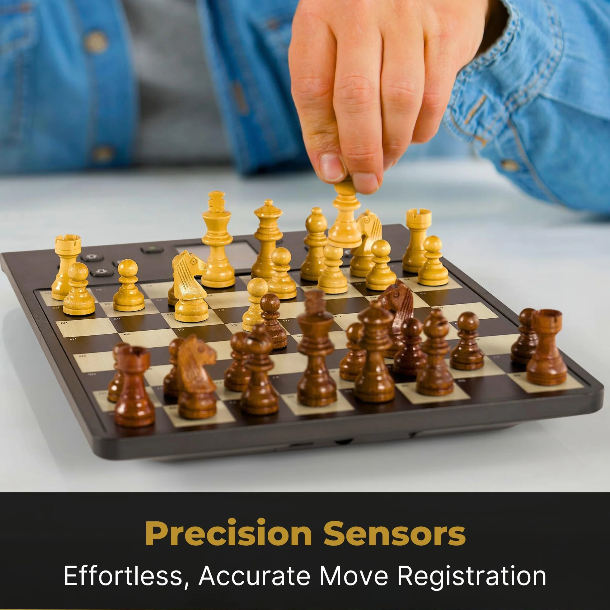 Ordinateur d'échecs MILLENNIUM ChessGenius Pro Wood Edition – Design élégant en Bois avec des pièces en Bois véritable, idéal pour Les Joueurs Amateurs grâce à Ses Fonctions d'apprentissage par IA
