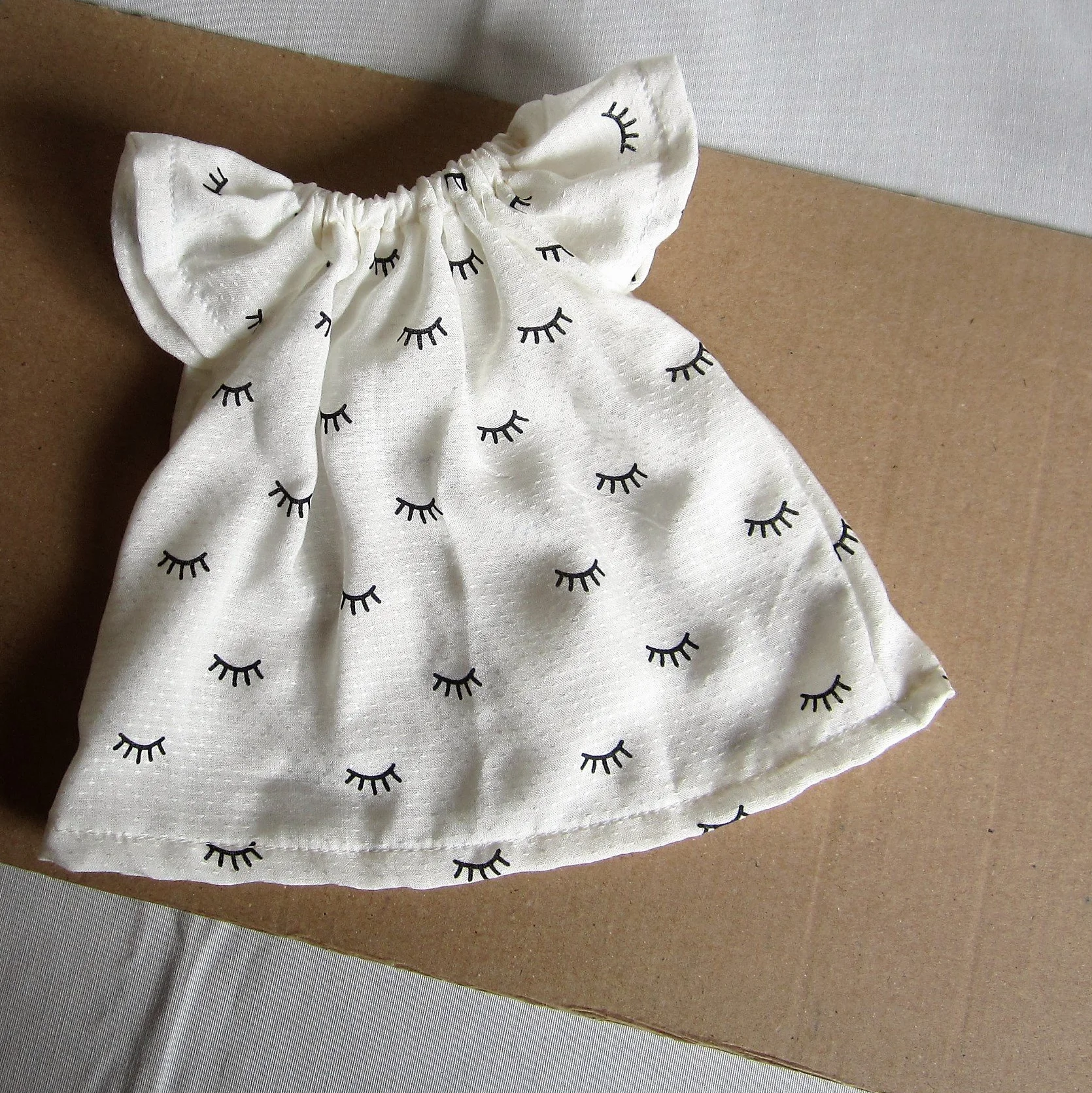 Robe compatible poupée poupon 30 cm