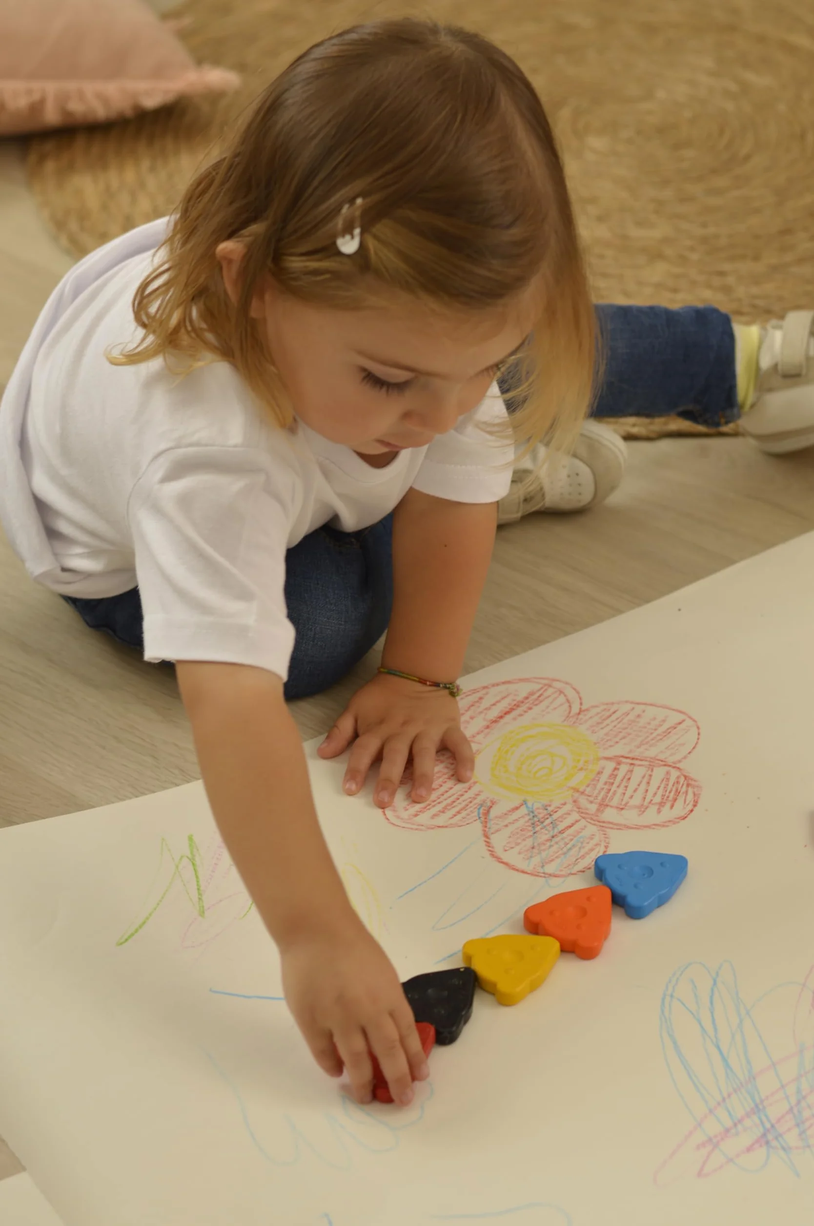 Jovi MY FIRST CRAYON Lot de 30 cires ergonomiques pour enfants 8 couleurs assorties forme d'ours