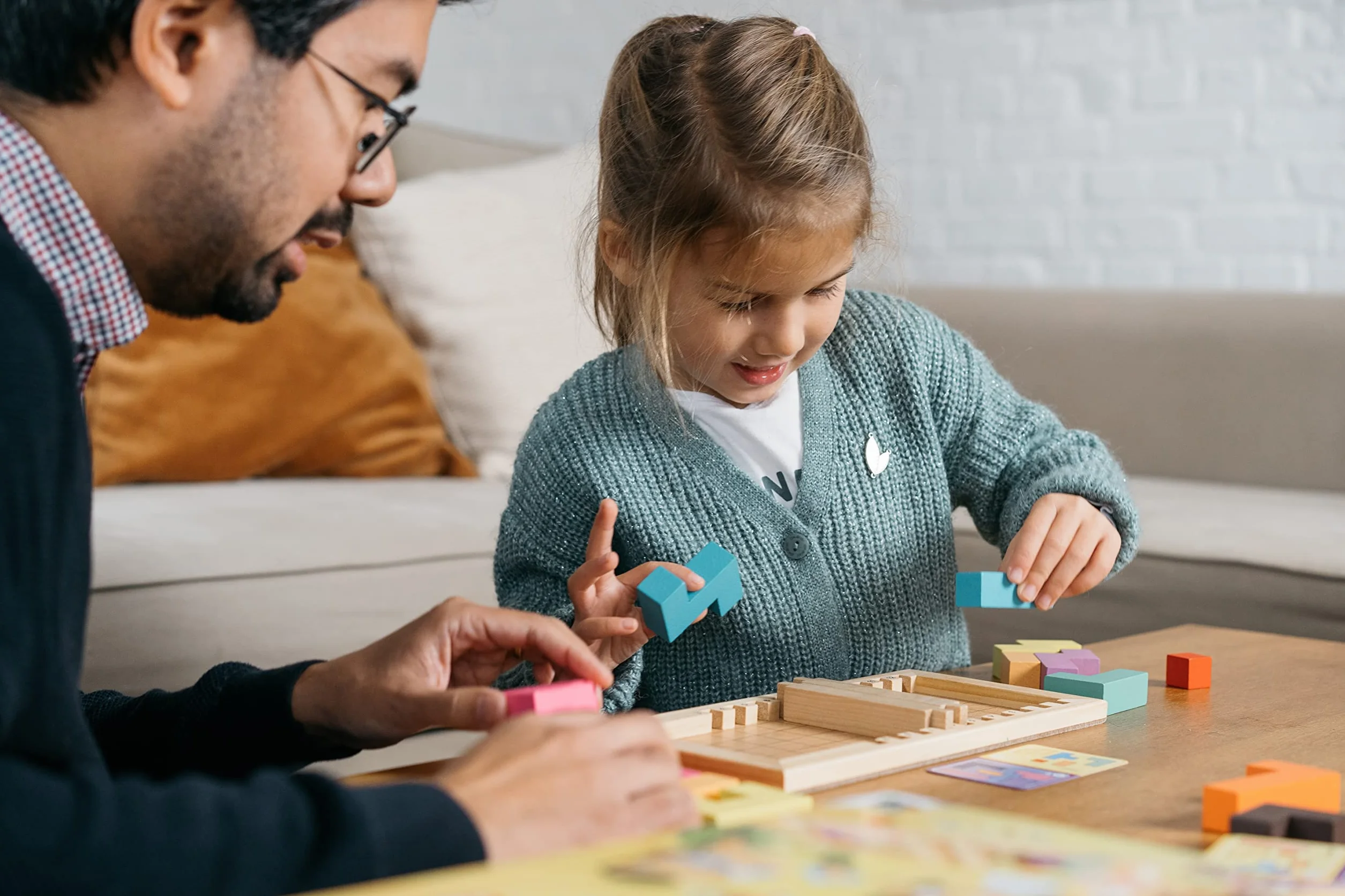 GIGAMIC Gagne Ton Papa Jeu de société Casse-tête évolutif Bois dès 3 Ans Jeu de réflexion logique et géométrie pour Enfant
