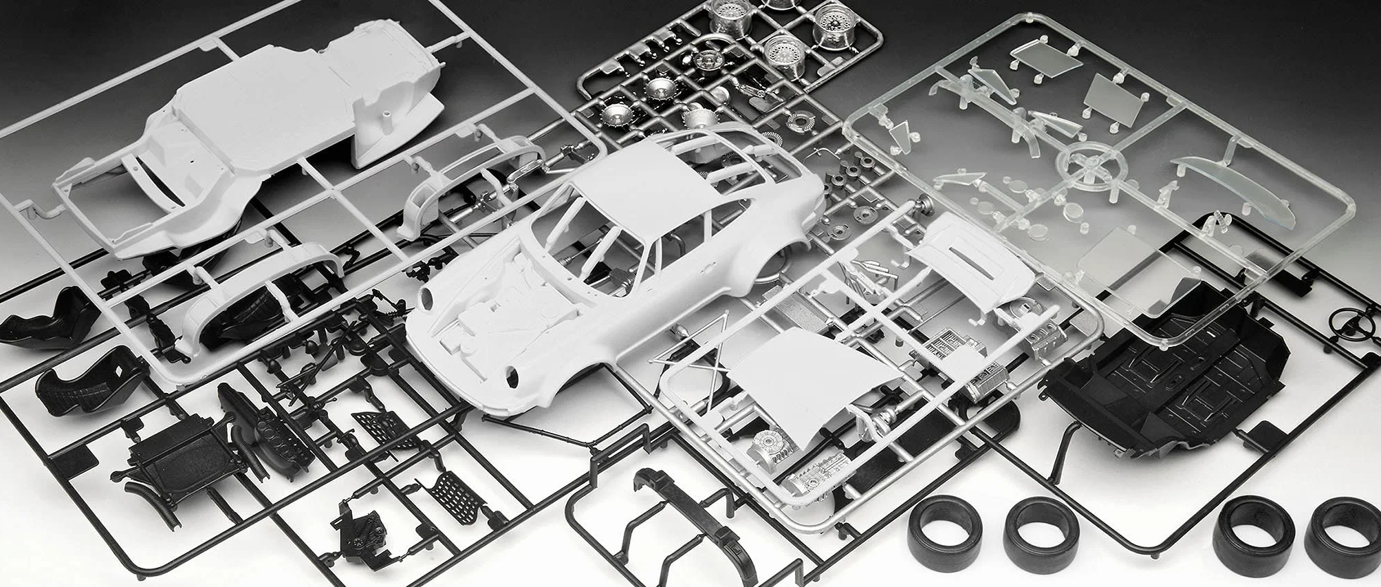 Revell Porsche 934 RSR 'Martini Racing' Maquette Voiture 1/24