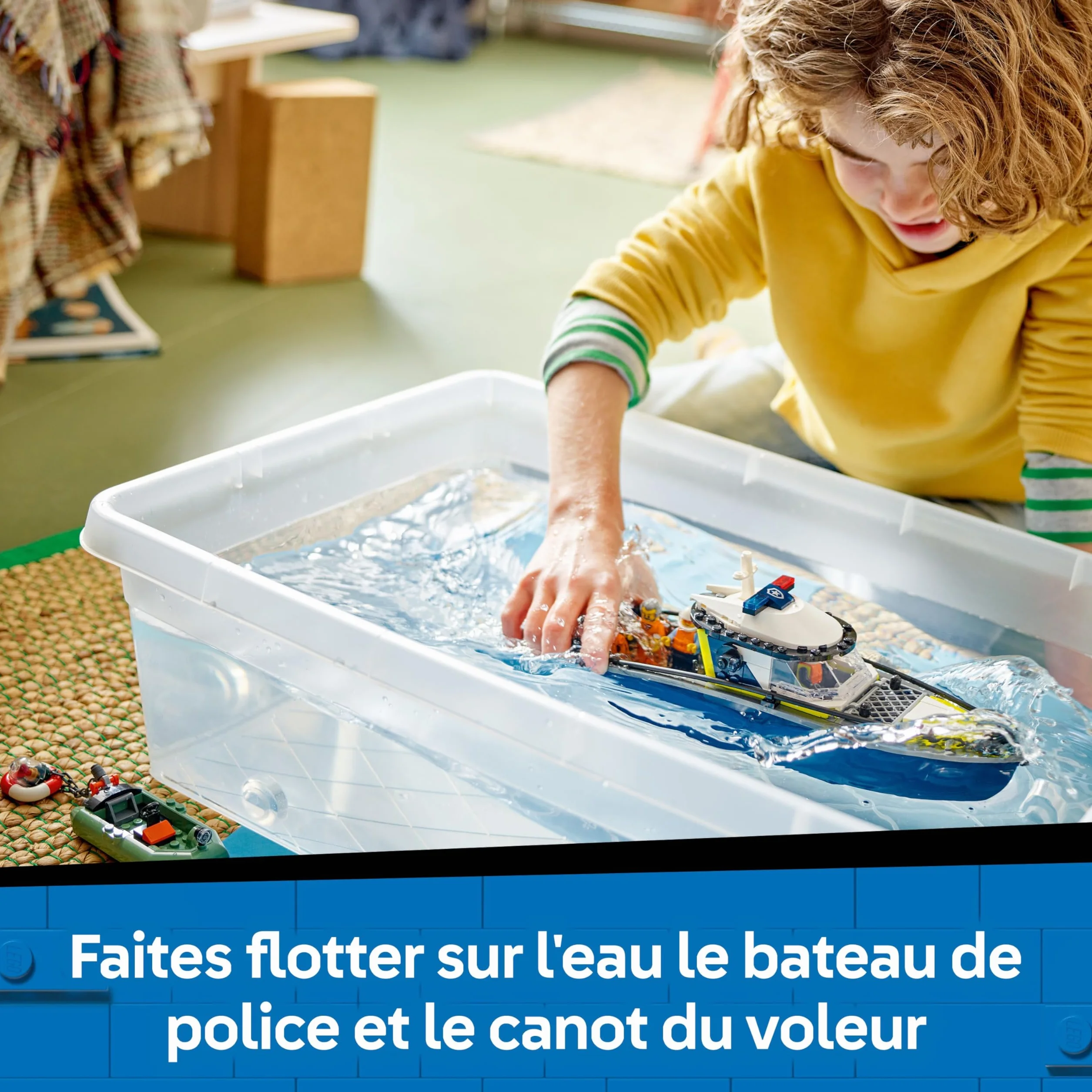 LEGO City Police Boat Chase 60456 Zestaw z 2 Łodziami, 3 Minifigurkami i Figurką Rekina dla Dzieci 6+