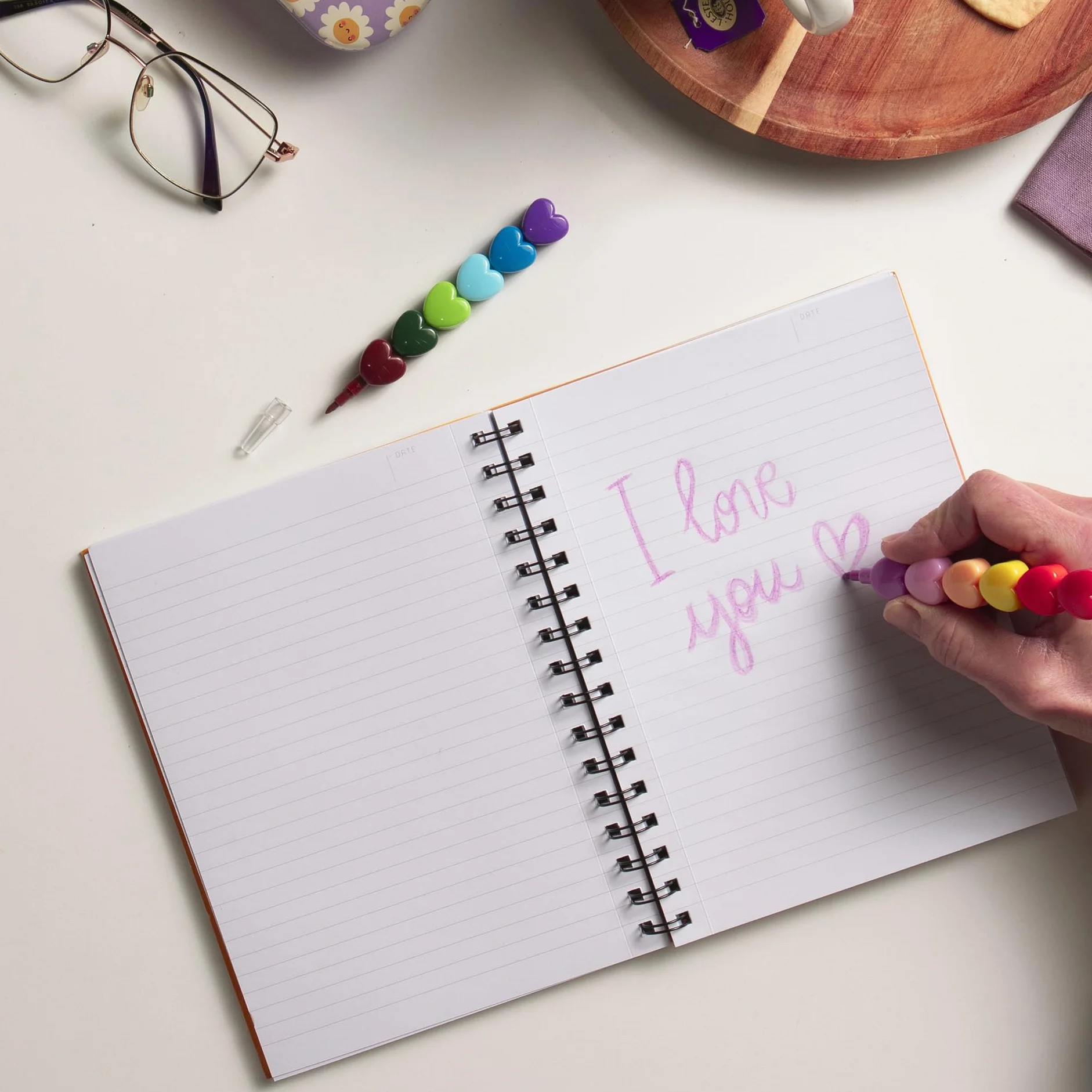Legami 12 crayons empilables pastel en forme de coeur pour enfants