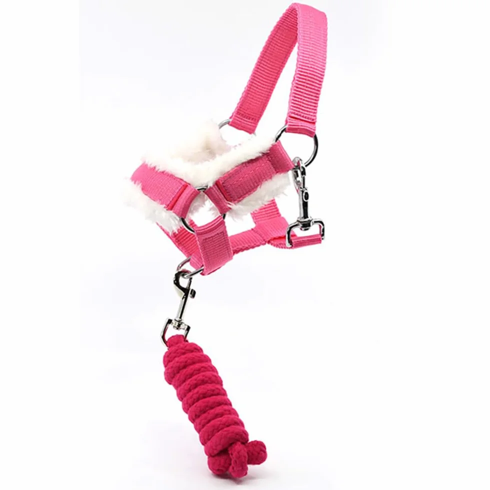 Hobby Horse Frison Noir pour Enfants 7-20 Ans Cheval Bâton avec Filet Rênes Accessoires